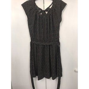 LC Lauren Conrad Pleated Neck Norah Black Geometric Printed Dress M Belt Tie Bow